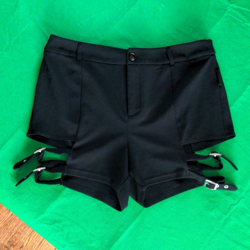 SHEIN CURVE 1XL SHORTS